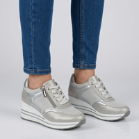 THE IRIS —Modern Everyday Wedge